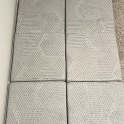 Tri-fold foam mattress set