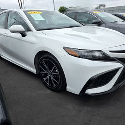 2023 TOYOTA CAMRY SE SEDAN 4D 