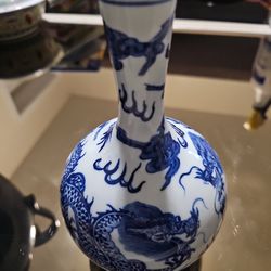 Antique Chinese Vase Blue And White 