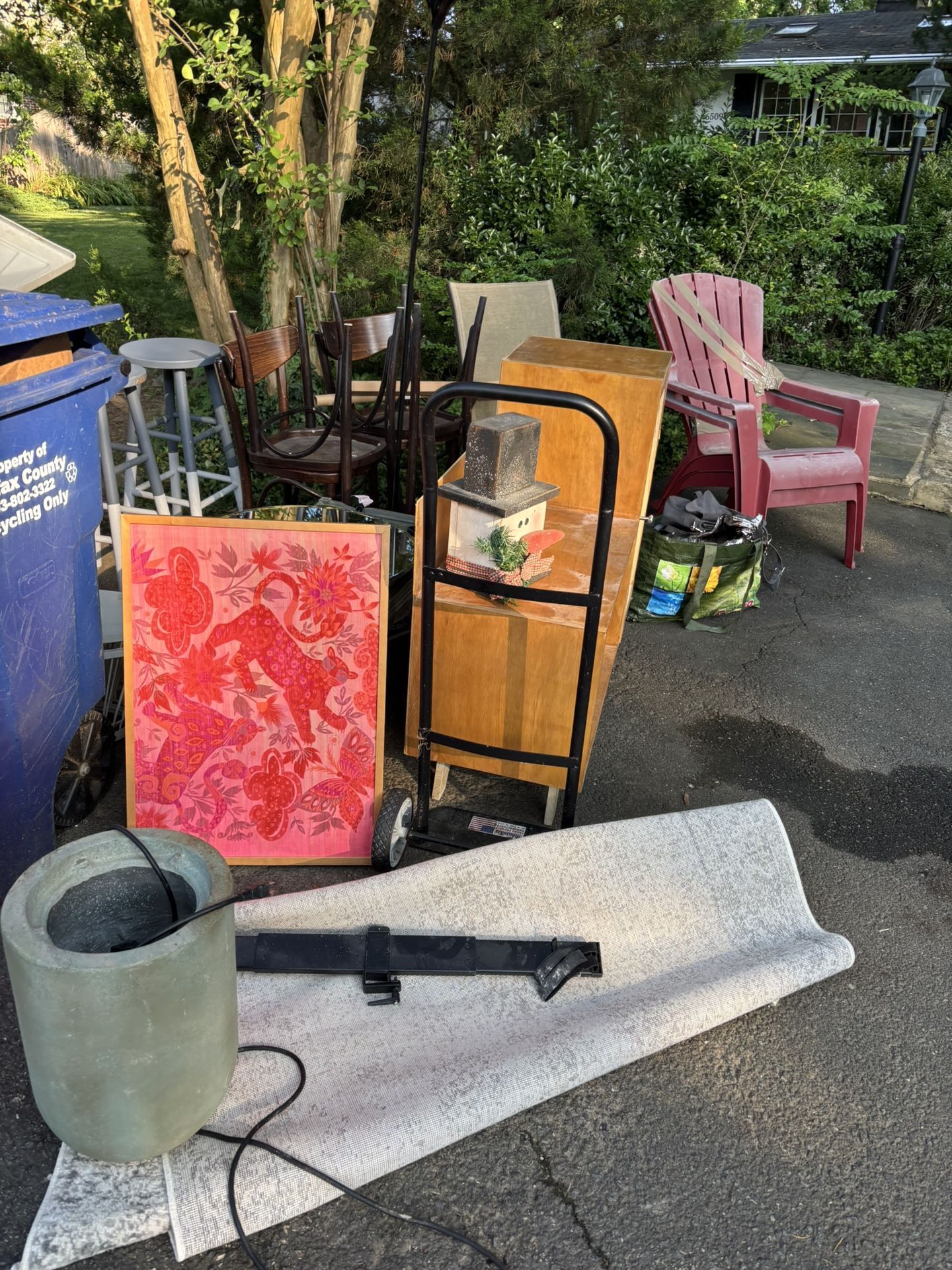 FREE moving pickup - furniture