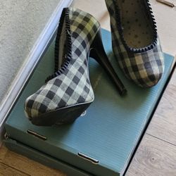 Vintage Heels 