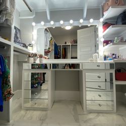 Gorgeous Vanity Makeup Station 
