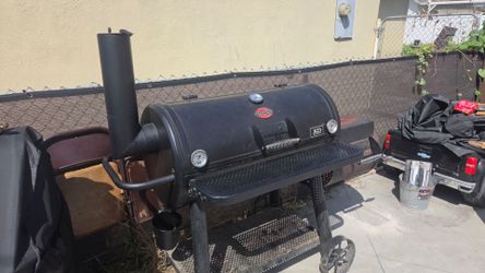 Chargriller Grand Champ XD Offset Smoker