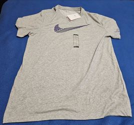 NWT Nike Swoosh T-shirt, Men's Large