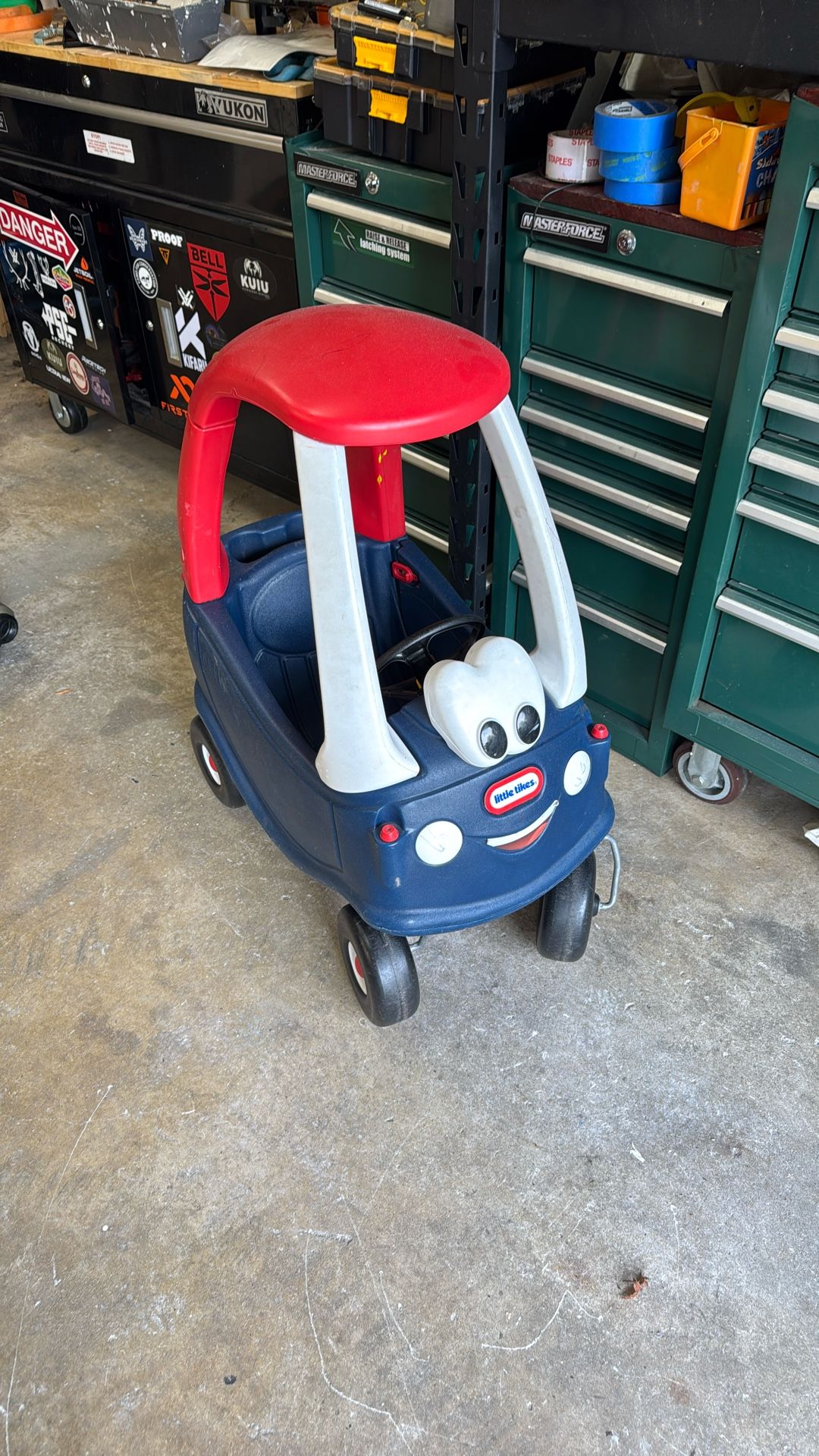 Kids Little Tikes Car 