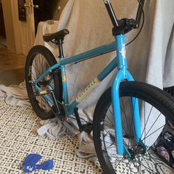 Sunday (Fairdale) BMX