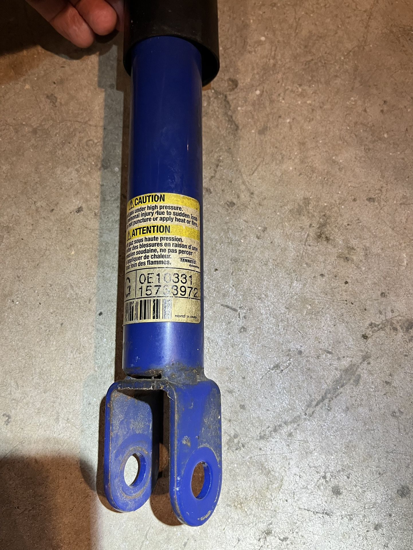 Four Shocks Original OEM for 2002 GMC Sierra Or Silverado 4 X 4 V8 – 1500