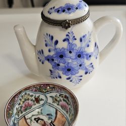 Blue And White Floral Ceramic Teapot Trinket  Box