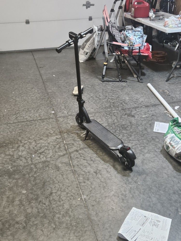 GlareWheel ES-S8 36V Electric Scooter Paid $420 in October 2024