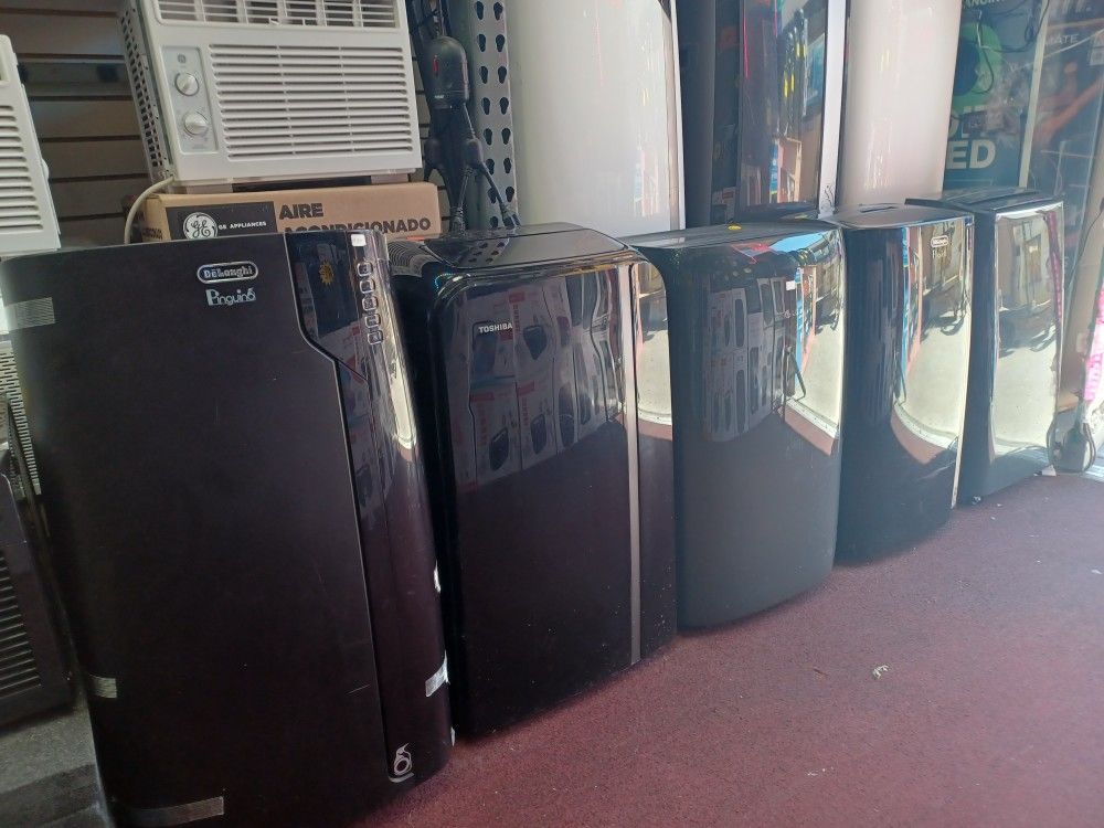 Its Hot 🔥 Hot 🔥 Hot 🔥. GET New Ac's With Warranty. Read The Description For Prices. Pick Up Today