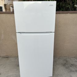 Frigidaire Fridge White 18cu Ft 30x30x66🛑👍3 MONTHS WARRANTY 
