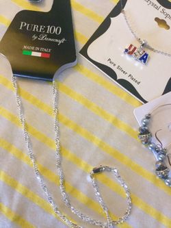 Welcome to Eva's OfferUp 🌺 Sterling Silver Jewelry + Fashion earrings + accessories