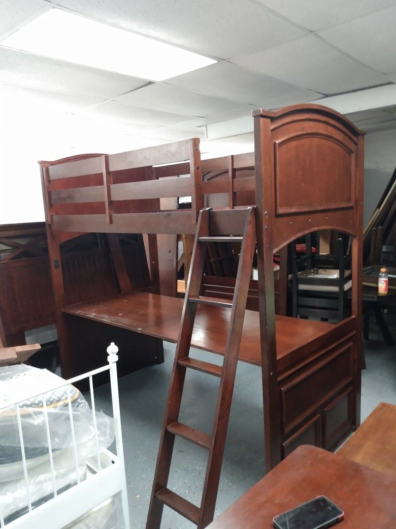 Solid Wood Twin Loft Bed With Desk & 2 Nightstands