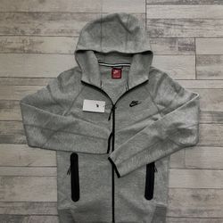 Nike Tech Fleece Grey