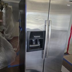 Works great! 25 Cu. Ft Whirlpool Refrigerator 