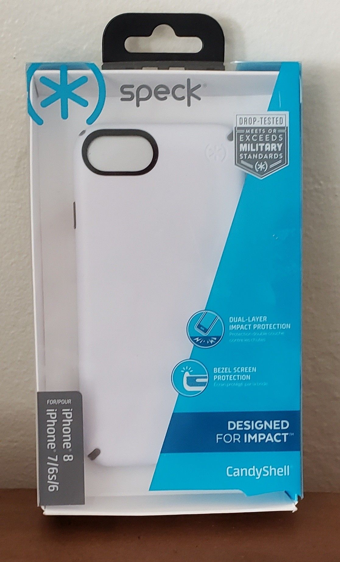 Speck Candyshell iPhone 6/7/8 Case (White with Black Trim)