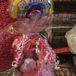 $15 Hello Kitty Small Birthday Gift 💕💕