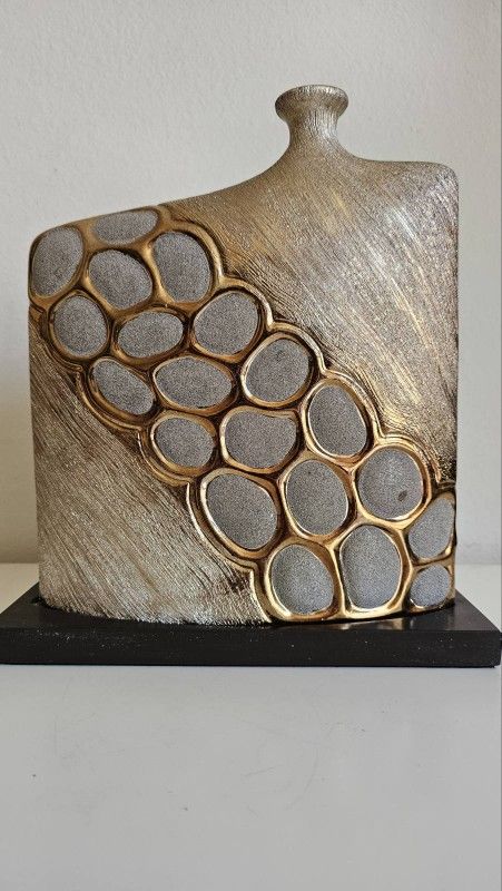 Ceramic Vintage Vase for Modern Home Dec
