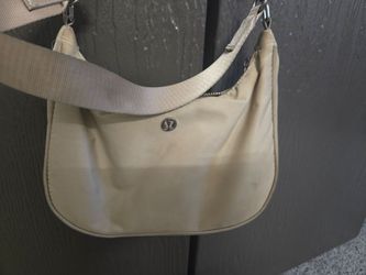 Lululemon cross bag