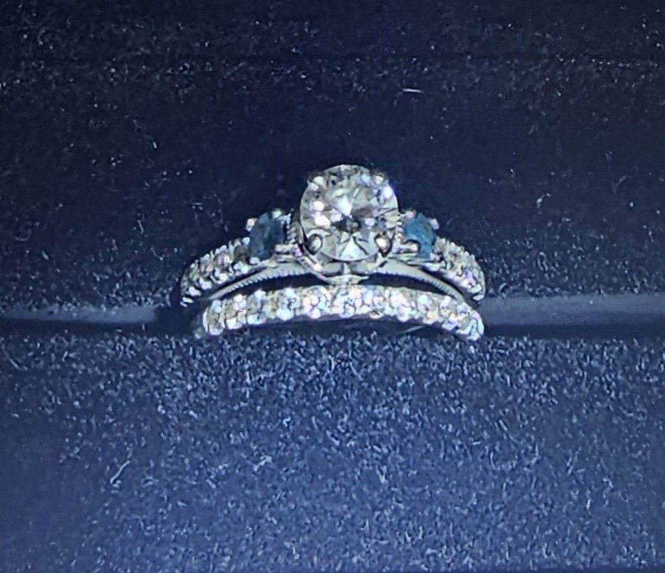 14k White Gold Center Cart 1/2 Cart Engagement Ring With