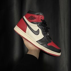 JORDAN 1 BRED TOE