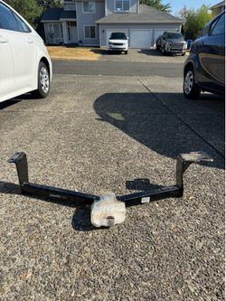 Draw-Tite 24847 Class 1 Trailer Hitch for Toyota Prius