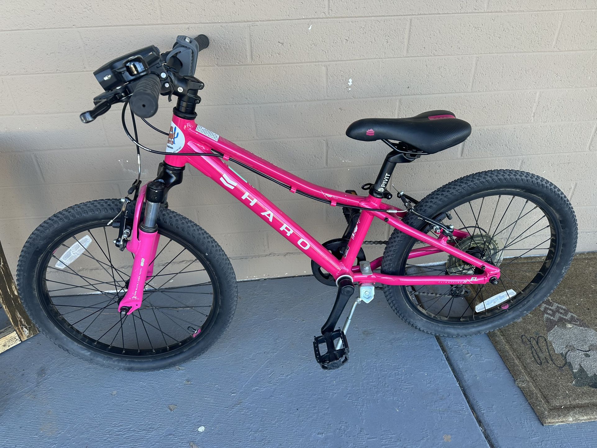 Haro Flightline 20” XS 7speed Pink