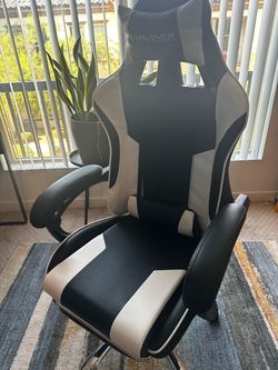 GTPLAYER Gaming Chair Black and White