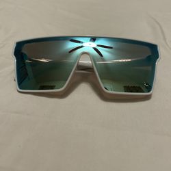 II Svge Icon White Ice Blue Polarized Sunglasses