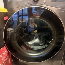 LG True Steam 7.4-cu ft Stackable Vented Electric Dryer with Steam Cycle 