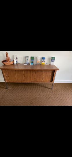 Buffet/credenza/storage table