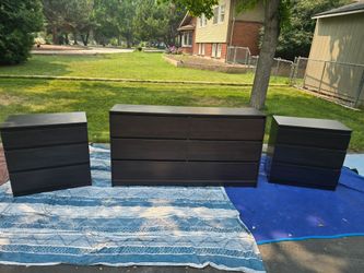 6-Drawer Dresser and Two 3-Drawer Chests | Side or End Tables | Nightstands Bedroom Set