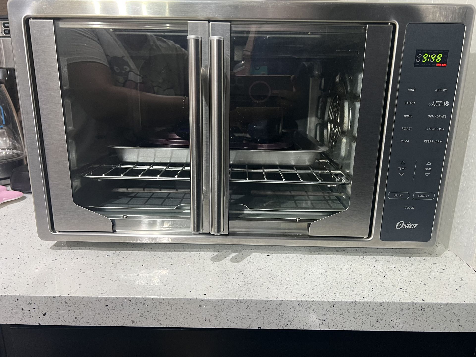 Counter Oster Air Fryer Conventional Oven 10 in 1 