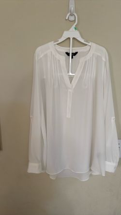 Simply Vera (Vera wang) women’s blouse, size medium, worn once!