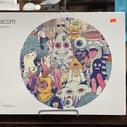 New in Box   Wacom Intuos Pro Large Bluetooth Graphics Drawing Tablet
