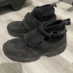 Boots Mid Size 10 Men’s 