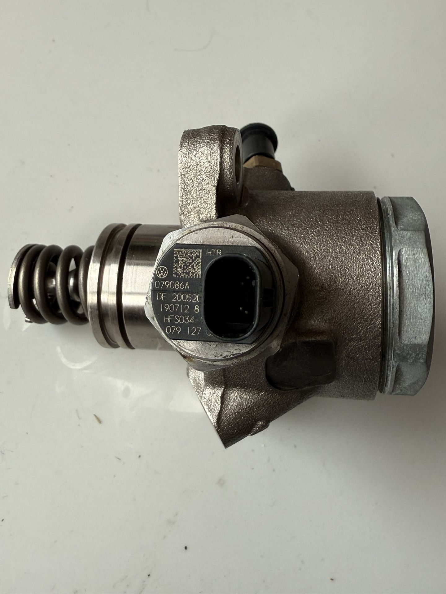 Audi S8 S7 S6 4.0T High Pressure Fuel Pump