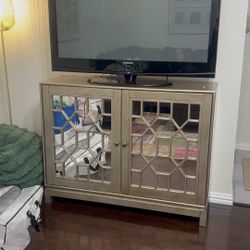 Tv Stand And Hutch