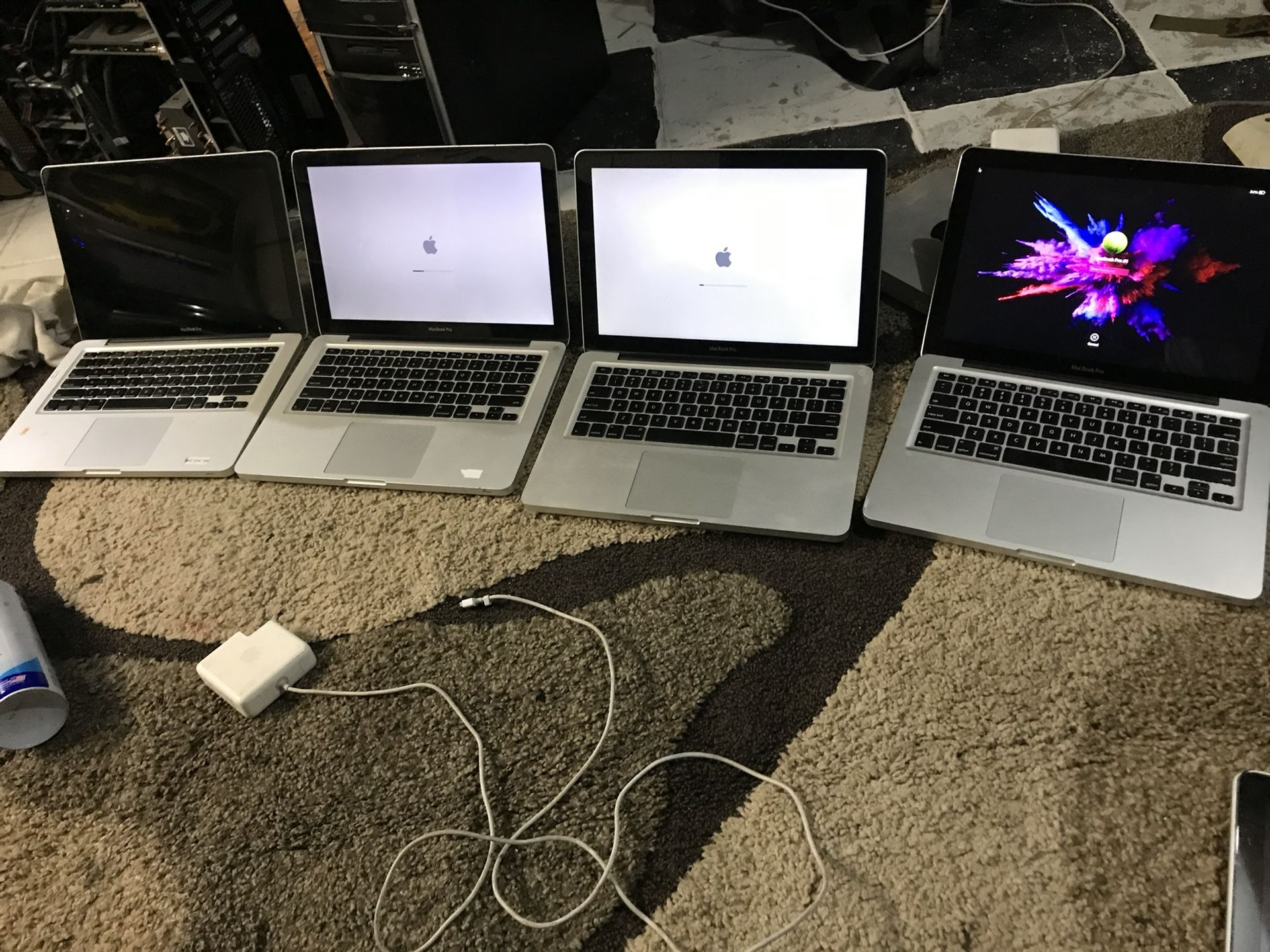 MacBook Pros 600$  For Each One  Will Sell Apart