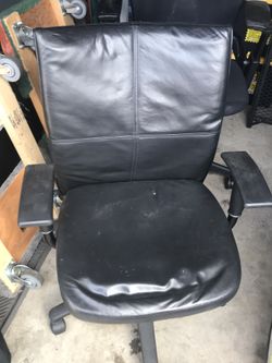 Desk chair