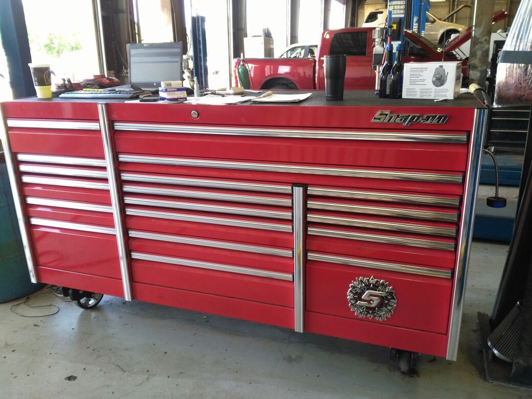 Snap-On Roll Cab, EPIQ, 19 Drawers, 84" Wide, Candy Apple Red