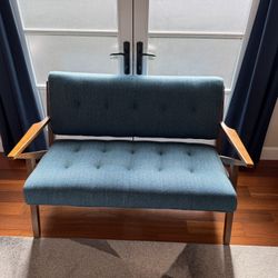 Wade Logan “Desi” Mid-Century Modern Loveseat