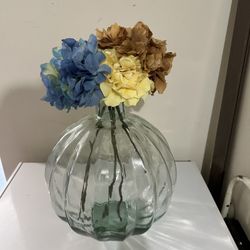 Glass Goose Neck Vase w/diff Color  Flowers 