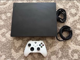Xbox One X Console