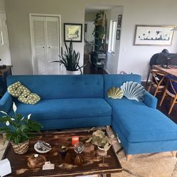Teal Peacock Blue Vintage Sleeper Sectional w/ pull out bed – Like New, No Pets