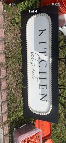 Kitchen let’s eat sign