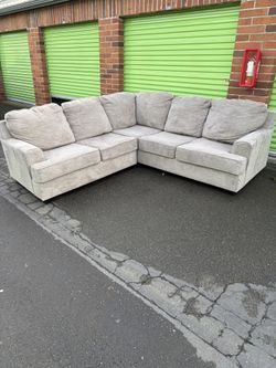 Sectional Couch ( Free Delivery )