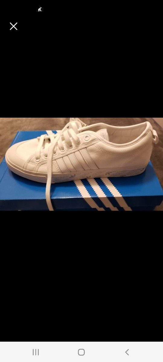 NEW ADIDAS 12 (New In Box)