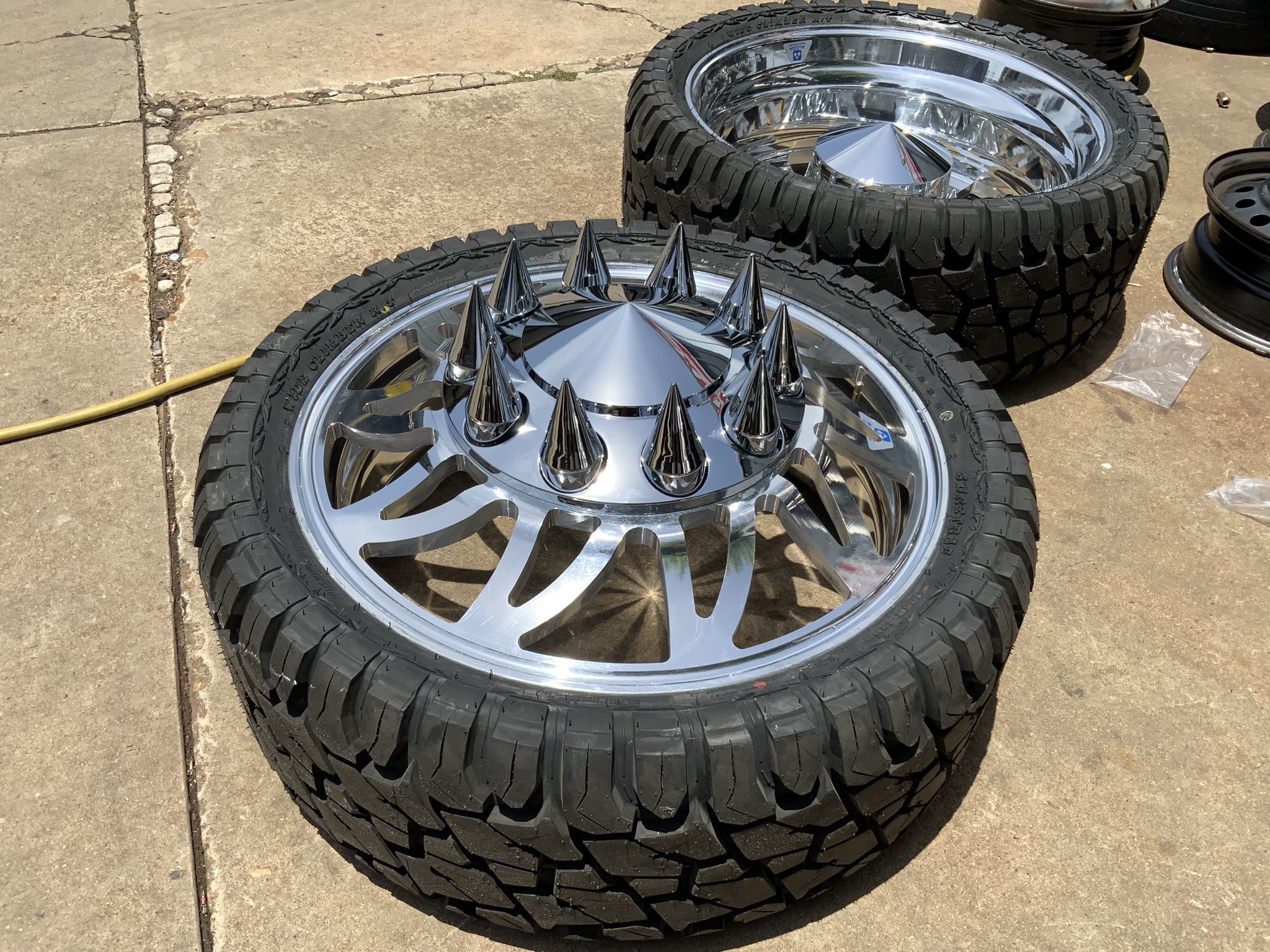 24” Custom Cut Dually Wheels