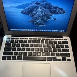 Apple MacBook Air 11” (Early 2015) – Works Great – Fresh Reset